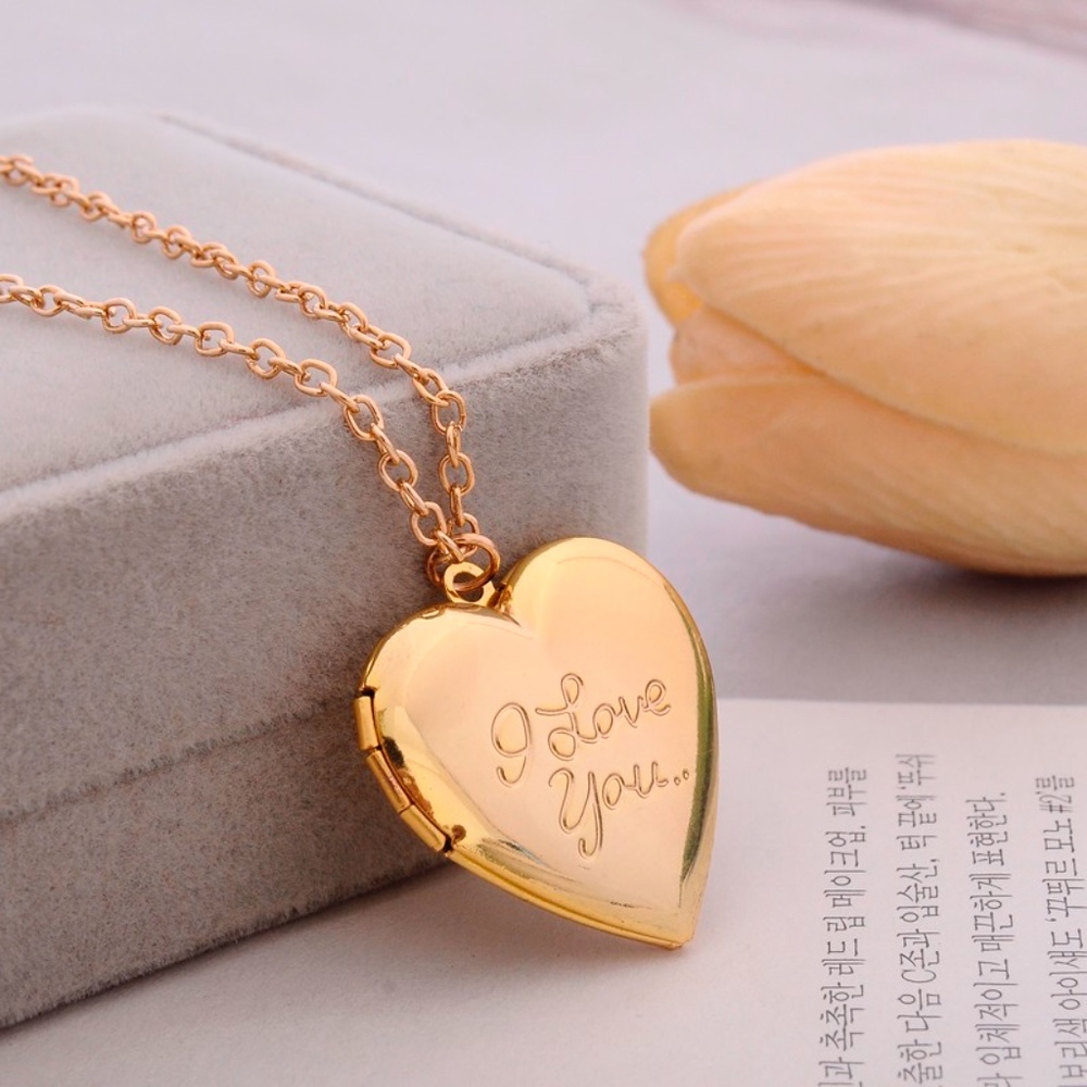Gold Heart Locket Engraved 'I Love You' Necklace - Picture 2 of 5